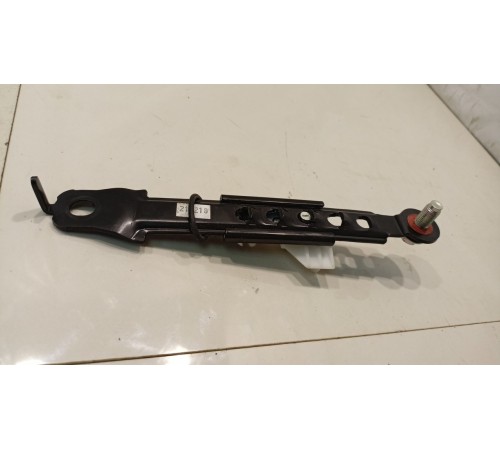 Регулятор высоты ремня безопасности (передний, левый)