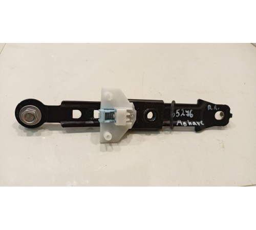 Регулятор высоты ремня безопасности (передний, левый)