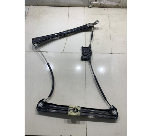 Стеклоподъемник (передний левый)