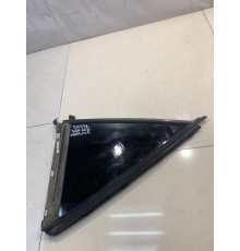 Уголок стекла (задний, левый)