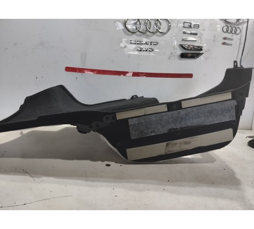 Обшивка багажника правая