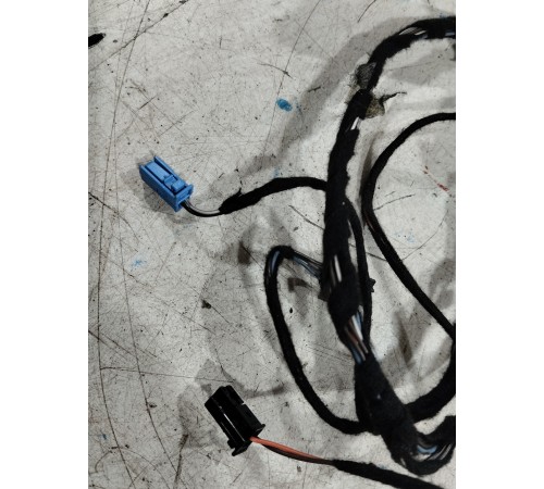 Электропроводка обшивки двери (задняя, левая)
