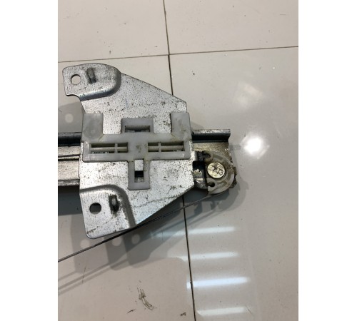 Стеклоподъемник задний левый