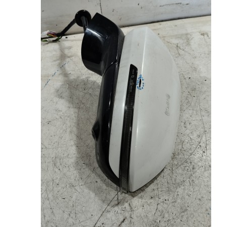 Зеркало заднего вида боковое левое