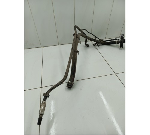 Горловина топливного бака