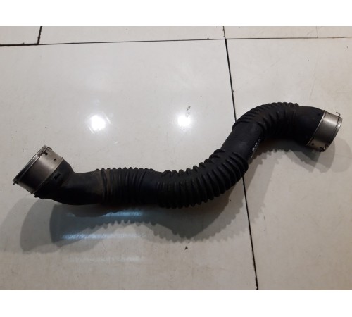 Патрубок интеркулера