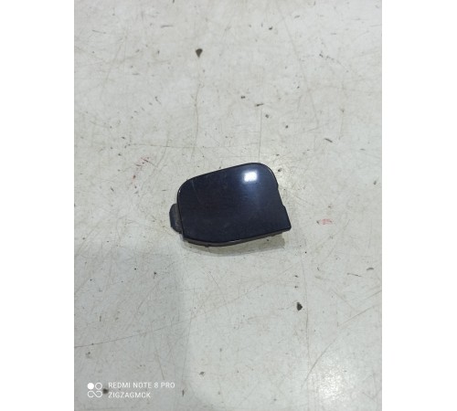 Заглушка под буксировочный крюк