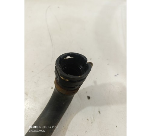 Патрубок охлаждения