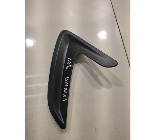 Накладка крыла (передняя, левая)