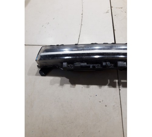 Фара (центральная)