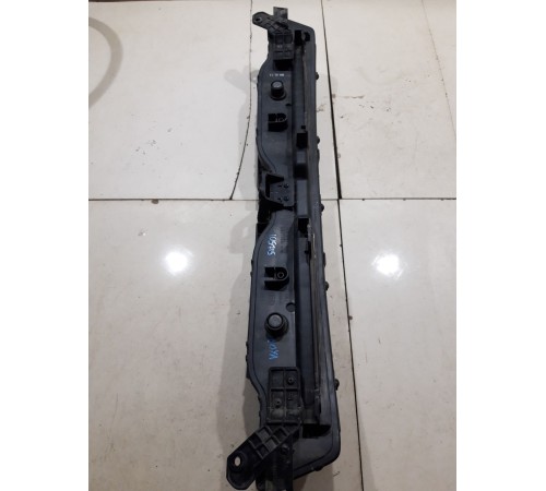 Фара (центральная)