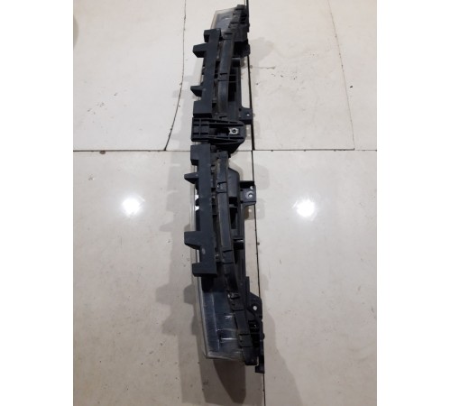 Фара (центральная)