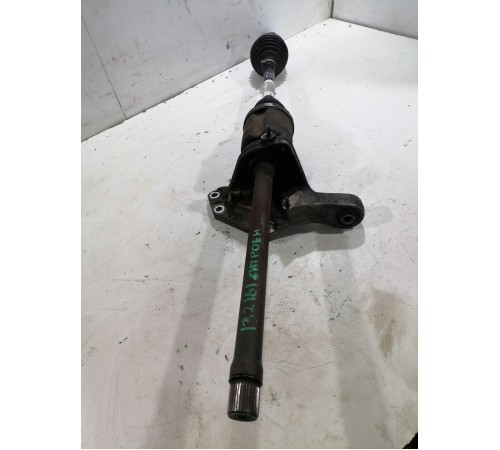 Привод передний правый