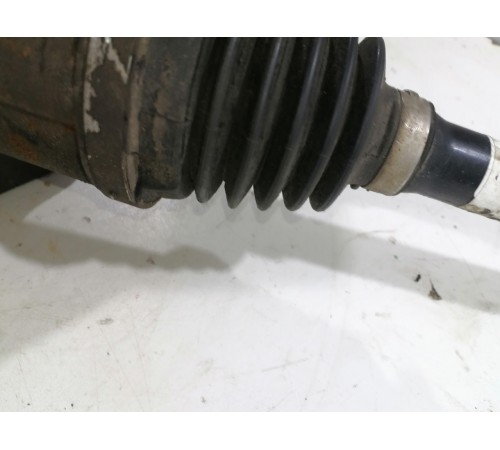 Привод передний правый