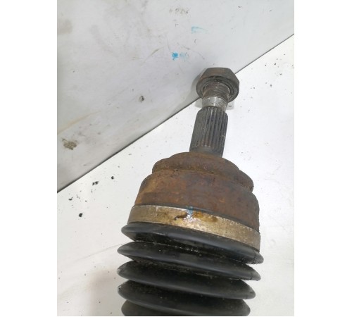 Привод передний правый