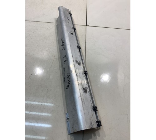 Накладка порога (передняя, левая)