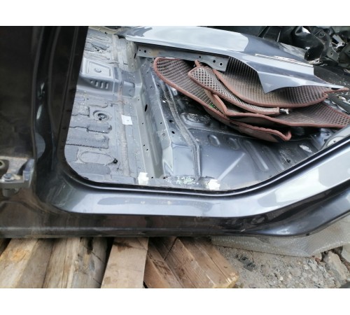 Порог со стойкой левый