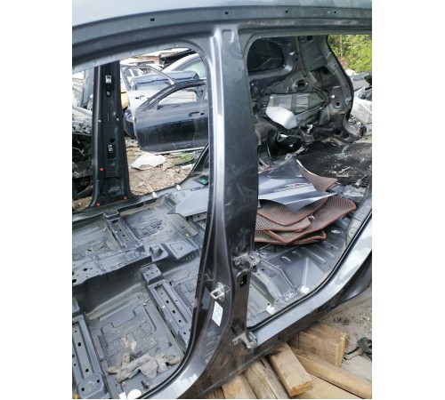 Порог со стойкой левый