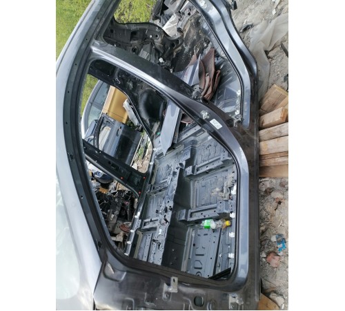 Порог со стойкой левый