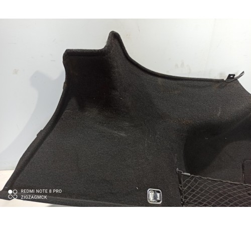 Обшивка багажника правая