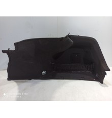 Обшивка багажника правая