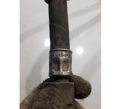 Тормозной шланг(передний левый)