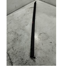 Уплотнитель стекла задний правый внутренний