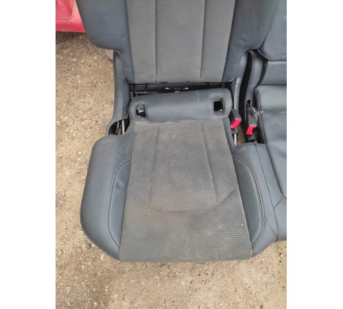 Задний ряд сидений