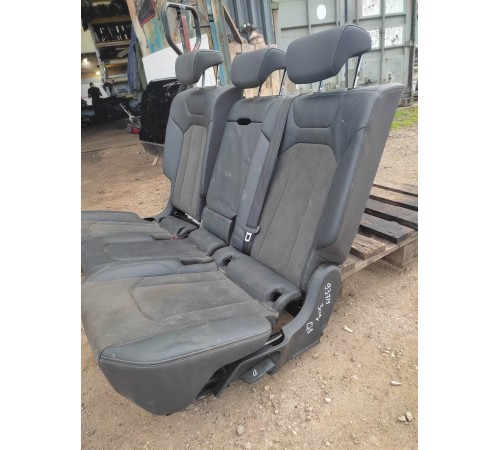 Задний ряд сидений