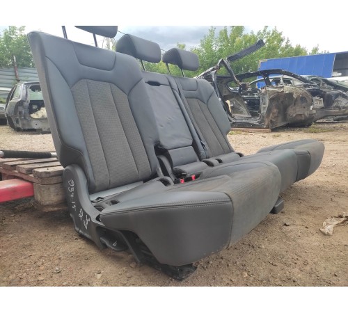 Задний ряд сидений