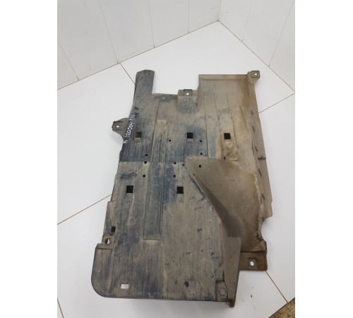 Защита антигравийная левая