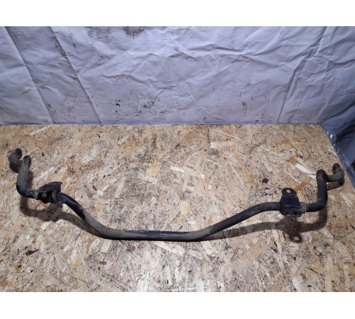 Стабилизатор передний