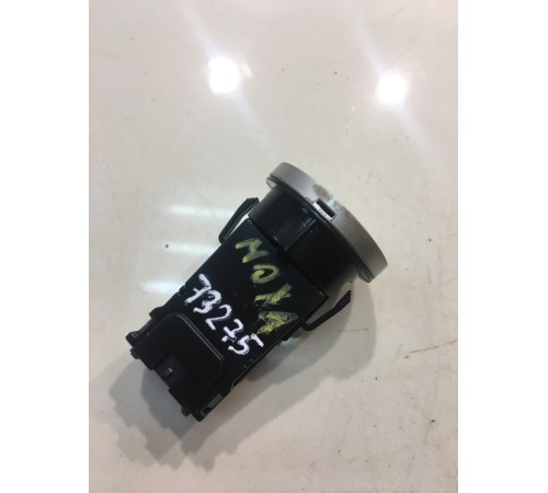 Кнопка запуска двигателя