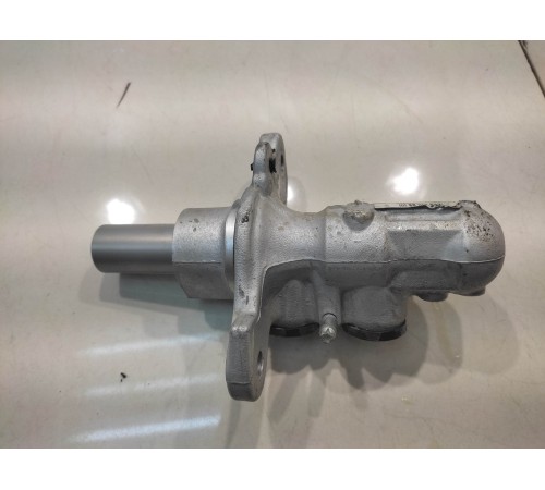 Главный тормозной цилиндр