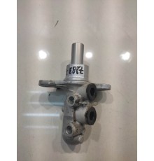 Главный тормозной цилиндр