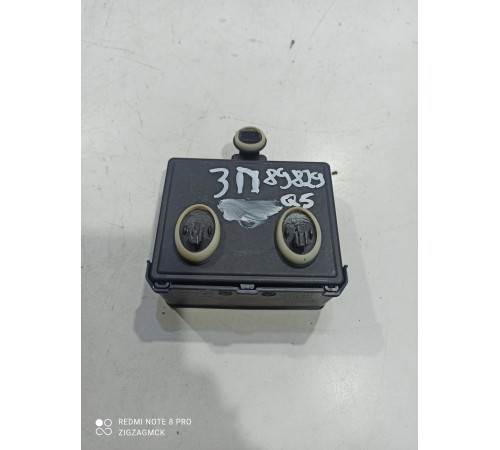 Блок управления дверью (задний правый)