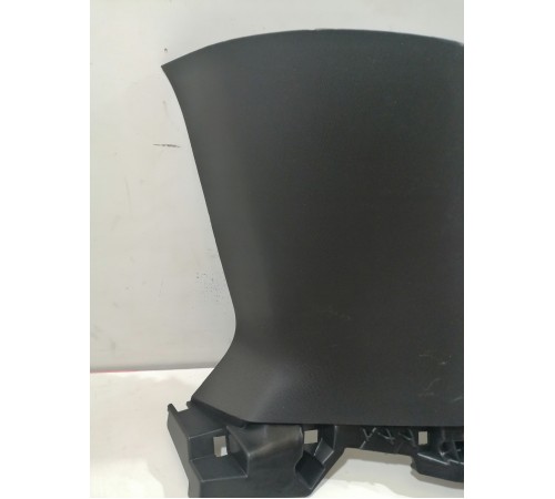 Обшивка багажника правая верхняя