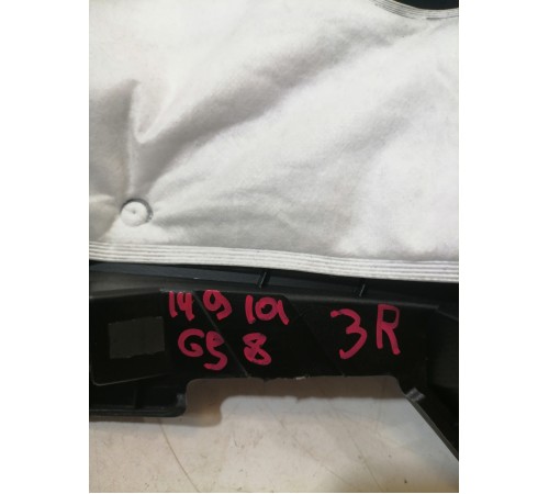 Обшивка багажника правая верхняя