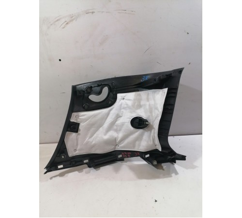 Обшивка багажника правая верхняя