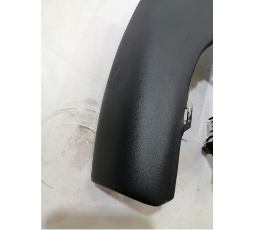 Накладка центральной консоли левая декоративная