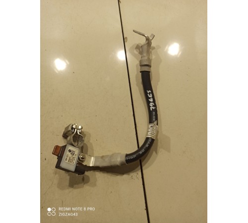 Клемма аккумулятора