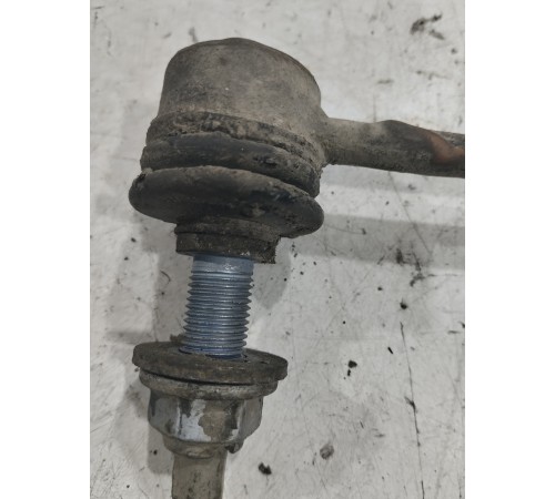 Стойка стабилизатора задняя левая