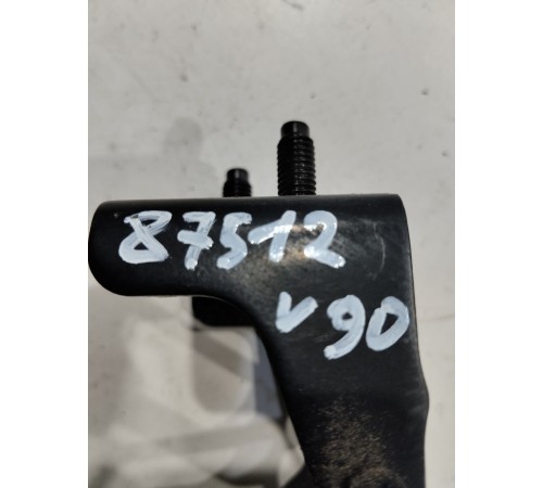 Петля багажника левая