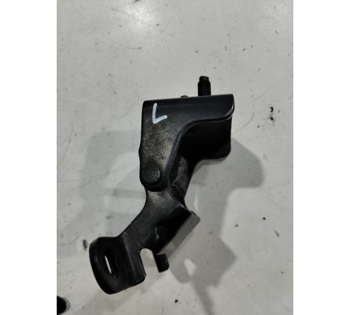 Петля багажника левая