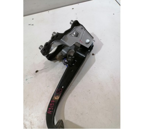 Педаль тормоза