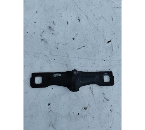 Ответная часть замка багажника