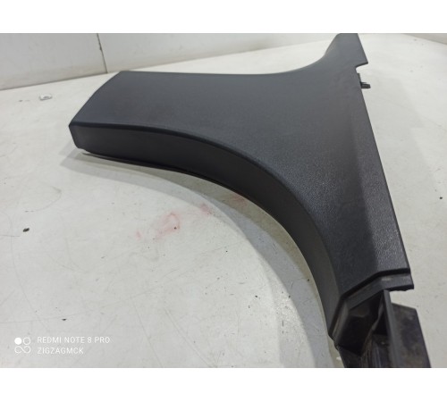 Обшивка центральной стойки(правая нижняя)