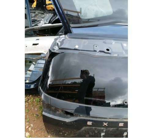 Крышка багажника со стеклом