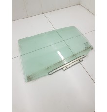 Стекло двери заднее левое