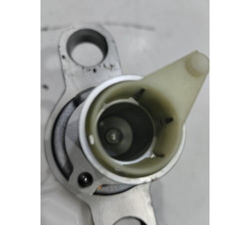 Главный тормозной цилиндр с бачком